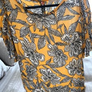 Gorgeous LOFT 3/4 sleeve blouse